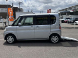 Lpa(エルパ)西側駐車場より直進50m!広い展示場で、ごゆっくりと車両をお選び下さい!お買い物のついでにお気軽にお立ち寄りください♪ドゥーカーズK無料TEL0078-6003-283309 LINE:https://lin.ee/d9KIuRC