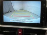 【バックカメラ】あると便利なバックカメラ装備!駐車時に後方がリアルタイム映像で確認できます。立体駐車場や夜間の車庫入れ時に大活躍!運転スキルに関わらず、今や必須となった装備ですね♪