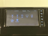 いまや必須装備「ナビゲーション」搭載!知らない場所にスイスイッとドライブ。もう、これなしではハンドルを握れませんね!でも運転中の操作は危険ですのでご注意ですね☆