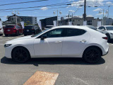 車両左側面です。