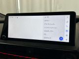 別途契約頂ければ、Tコネクト接続が可能です。ディスプレイでドライブレコーダーの確認や、カスタマイズメニューから、降車アシストなどの設定が可能です。