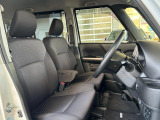 ご遠方のお客様には専門業者を介した陸送納車サービスがございます【※有料】。 お住まい・お届けご希望ご希望の地域をご連絡頂ければ輸送費用のお見積りと輸送期間の目安をご案内させていただきます。