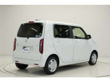 後続車から視認性の良いストップランプの配置で追突抑制になります。