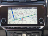 リーフ専用9インチ画面のNissanConnectナビは充電スポットの自動更新やHDMI接続端子を新設/USBポートを増設、さらにスマホアプリと連動、Apple CarPlayにも対応対応しています。