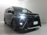 高輝度で点灯速度が速く、しかも消費電力の少ないLEDヘッドライトが装備されています!LEDの明るい光が走行中の視界の確保をサポートして、夜のドライブがより楽しく安全に運転できます♪