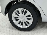 タイヤサイズは165/65R14!ホイールキャップにキズあり。納車前の点検時にタイヤ交換させていただきます!