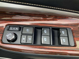 全席パワーウインドです。ドアミラーの格納調整も行えます!