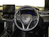運転席まわりです。 各操作スイッチは使いやすい位置に配置されてます。