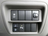 緊急ブレーキにより衝突回避を支援、または衝突時の被害や傷害を軽減する、インテリジェントエマージェンシーブレーキ!