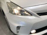 「ハロゲンヘッドライト」です。昔ながらの電球タイプで、他のタイプに比べ電球の取り換えが簡単安価で出来ます。