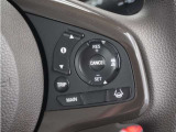 ◆アダプティブクルーズコントロール◆予め設定した車速内でクルマが自動的に加減速。前走車との適切な車間距離を維持しながら追従走行します。【LKAS】車線維持支援システムでステアリング操作を支援。