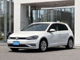 しっかりとしたプレスラインもVWの特徴です。光のゆがみがないきれいなボディが品質の高さの象徴です!
