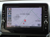 【ナビ】メモリーナビ(MM318D-L)付きです。目的地を設定すれば初めての場所でも簡単に行くことができます。もちろん音楽だって聴けちゃいます♪