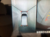 アラウンドビューモニター付!自分の車を真上から見たような映像です。でも、補助的な機能ですので過信せず、自分の目で安全を確認しながら操作してくださいね。
