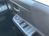 店舗にて現車の確認もいただけますので、お電話で在庫のご確認の上是非ご来店くださいませ。