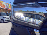 LEDヘッドライトが安全な夜間走行をサポートしてくれます♪照射範囲が広くなるので前方視界が全体的に明るくなり、夜間走行をしっかりアシスト♪