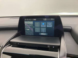 ブルートゥースに接続することにより、スマホに入ったお気に入りの音楽を車内で楽しむことができます♪あると本当に便利な機能になっています!
