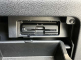 ETCを装備。これで高速道路の料金所もノーストレス。ノンストップで通過します。