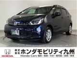 ガソリン車のフィット HOMEです。スマートキー、オートエアコン等の快適装備に加え、ホンダセンシングを搭載した1台です。
