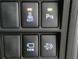 コーナーセンサーを車の前後に装備。障害物までの距離に応じて運転手にお知らせ。縦列駐車時や駐車場・車庫などでの取り回しをサポートします。詳細は販売店スタッフまでおたずねください。