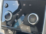 【フロントシートヒーターメーカーop価格￥58000】3段階で調整可能なシートヒーターです。冬場などは即座に温かくなり運転に快適かつ集中できる装備です。