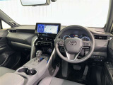 運転席まわりです。 各操作スイッチは使いやすい位置に配置されてます。