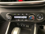 オートエアコンは温度を設定するだけで、自動で風量などを設定してくれます。運転しながら操作も必要ないので、安全性も向上します。