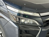 LEDヘッドライトです。デザイン性がよくとても明るいので、夜間の走行や悪天候でも安心です。しかも長寿命!