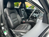 運転者を中心に作り上げられたインパネ、疲労軽減されるシート設計