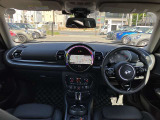 飛行機のコックピットをイメージした運転席周りはオシャレさ、機能性良しです!