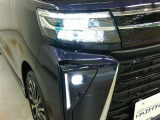 LEDヘッドライトとフォグランプのコラボです。雨や雪の日も安心!フォグランプがお車の存在を際立たせますね♪