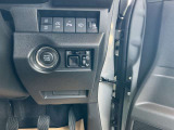 ジムニーモ随分と現代的車になりました。