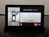 狭い場所での駐車やすれ違いなどでより的確な運転操作に役立つ360&deg;ビューモニターが装備されています。