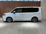 車両入庫時には、前のオーナー様より詳しくお話をお伺いさせて頂きプロの査定士2名で「事故による修復暦」「不具合等が無いか」などのチェックを行っておりますので、より安心してお乗り頂けます!