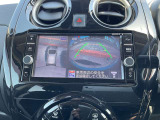 アラウンドビューモニター。上空から見下ろしたような映像が映し出されるので、駐車をスムースに行えます。