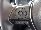 ステアリングにスイッチが付いているので運転中よそ見をせずディスプレイの操作が可能です