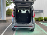 大きく開くリヤハッチ,荷物スペースも確保できます