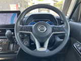 ステアリングスイッチ搭載!ハンドルひとつで手を離さなくても運転中視線をそらさなくても操作が出来て便利です