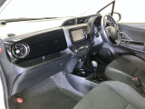 見通しのよいすっきりとした視界で、誰でも運転しやすいです。運転のしやすさは疲れにくさにも繋がりますよ♪