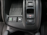 【電子制御パーキング+ブレーキホールド】便利なスイッチ式のサイドブレーキ!停車中にブレーキペダルを踏み続けなくても自動的にブレーキを保持する機能も搭載♪