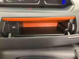3.「認定中古車カルテ」は、走行距離や修復歴に加えてキズ・凹みの有無・状態や消耗品の交換、過去の整備状況がわかります。