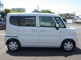 両側パワースライドドア付きだから、狭い駐車スペースなどでの乗り降りラクラク!