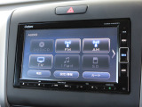 ナビゲーションは純正メモリーナビ(VXM-194VFi)を装着しております。AM、FM、CD、DVD再生、Bluetooth、フルセグTVがご使用いただけます。初めて訪れた場所でも安心ですね!