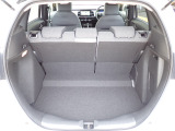 ◆定員乗車時のカーゴルームです。普段のお買い物の荷物やたくさんの収納が可能です。