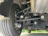 お車を安心してお乗りいただく為には、足回りの定期点検が欠かせません。サービスサポート(有償保証)では無料点検もご提供しており、安心のカーライフをお過ごしいただけるサポート体制が整っています。