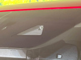 【スマートブレーキサポート】走行中に前方の車両等を認識し、衝突しそうな時は警報とブレーキで衝突回避と被害軽減をアシスト。より安全にドライブをお楽しみいただけます。