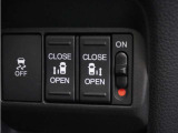 ◆両側電動スライドドア◆狭い駐車場でも乗り降りが楽々♪お子様が隣の車にドアを当ててしまう心配もございません!小さなお子様連れの方もこれで安心。