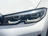 ●LEDヘッドライト:夜間走行時も良好な視界を確保し安心して運転できる高輝度LEDヘッドライトを装備!点灯速度が早く、消費電力も抑えられています。