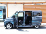 保証付:ディーラー保証 保証期間:3年 保証距離:60,000km 保証費用は本体価格に含まれています。新車登録より3年間又は6万キロのディーラー保証をお付けしてご納車致します。