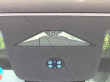 【ホンダセンシング】走行中に前方の車両等を認識し、衝突しそうな時は警報とブレーキで衝突回避と被害軽減をアシスト。より安全にドライブをお楽しみいただけます。